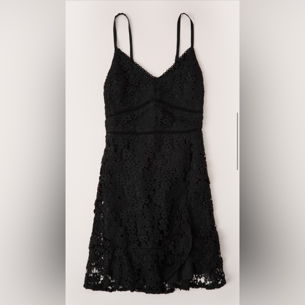 Elegant Black Lace Dress